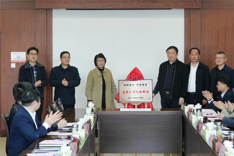 风险人妻丰满熟妇av无码区乱