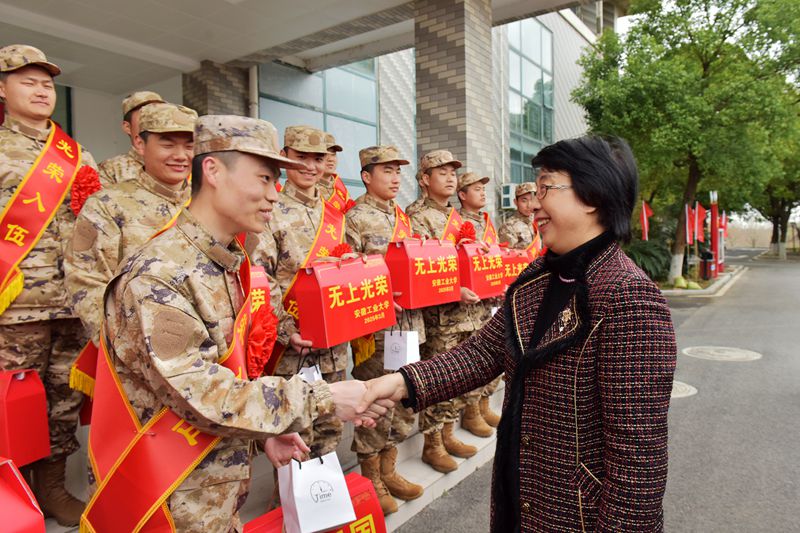 风险人妻丰满熟妇av无码区乱