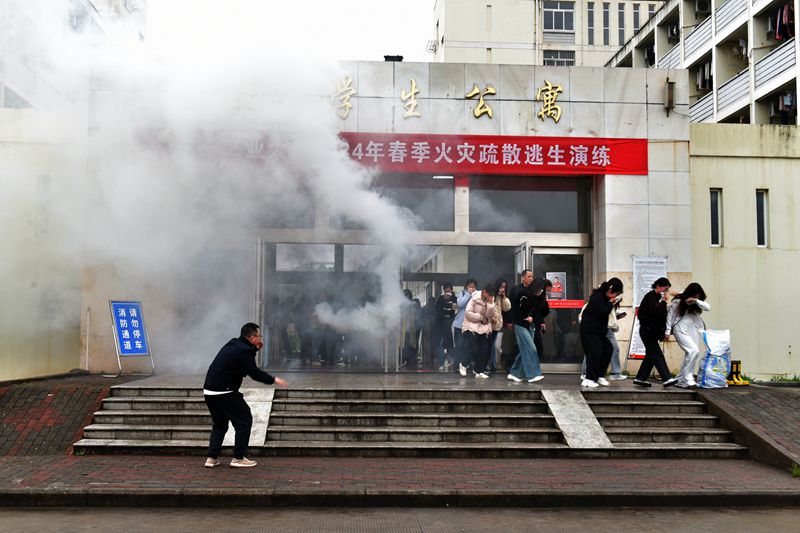 风险人妻丰满熟妇av无码区乱
